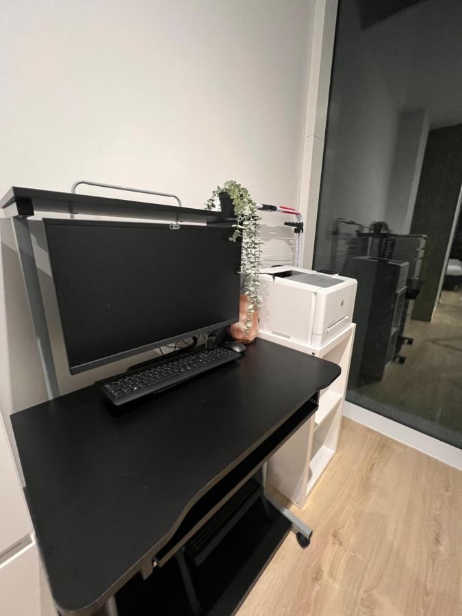 London Heathrow Airport Apartment Voyager House Terminal 12345 - Ev Electric And Parking Available Hillingdon Luaran gambar
