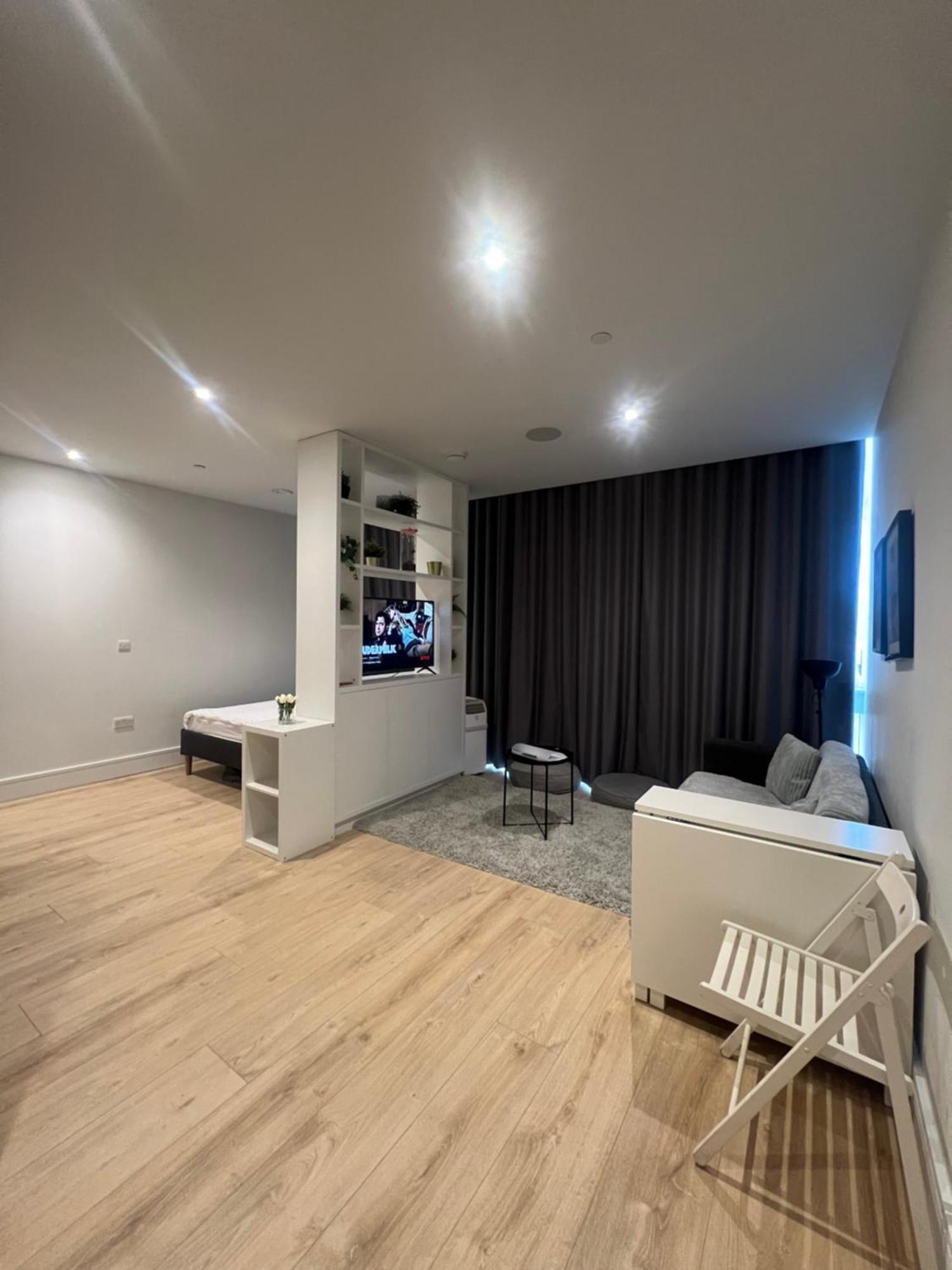 London Heathrow Airport Apartment Voyager House Terminal 12345 - Ev Electric And Parking Available Hillingdon Luaran gambar