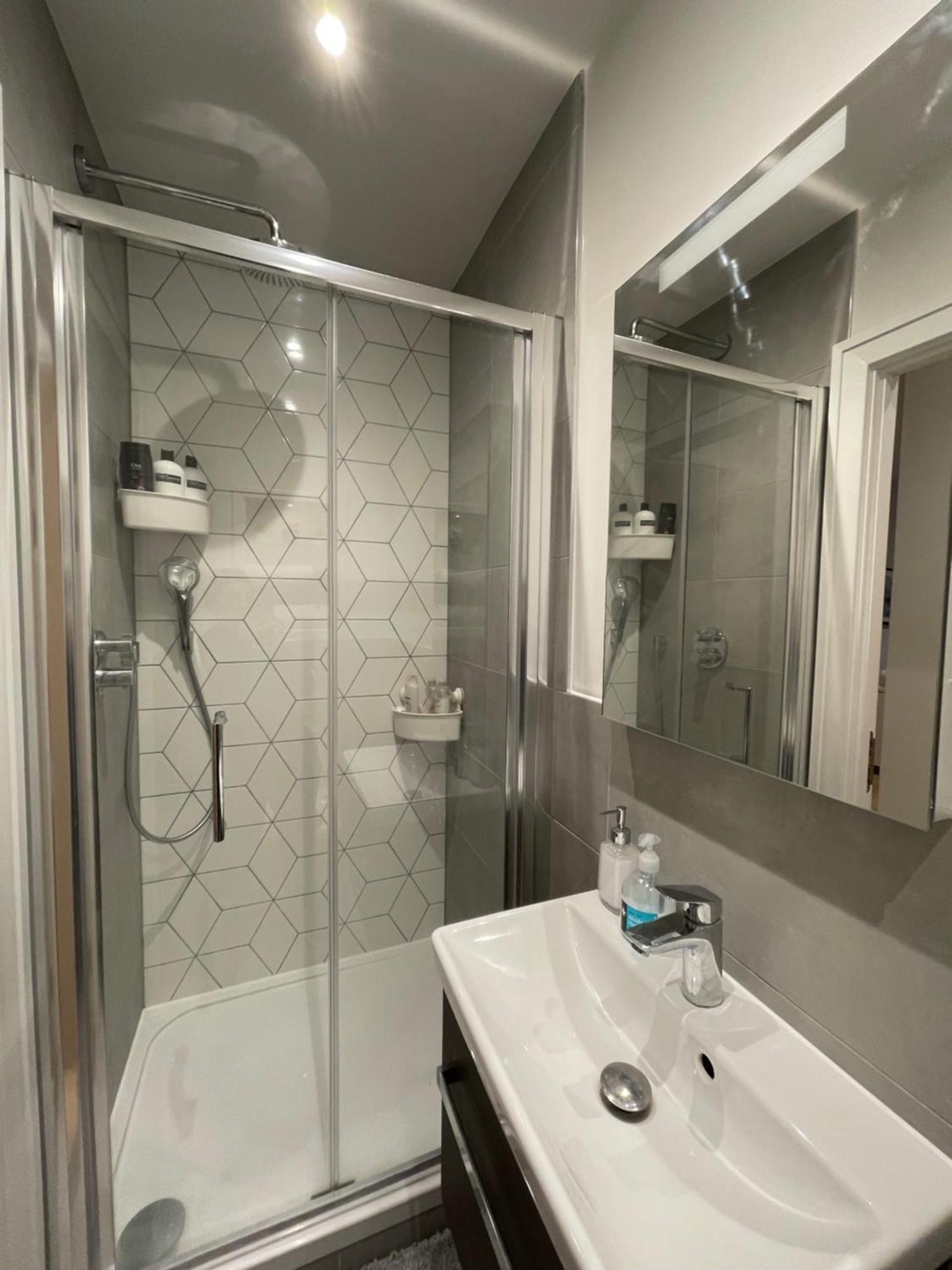 London Heathrow Airport Apartment Voyager House Terminal 12345 - Ev Electric And Parking Available Hillingdon Luaran gambar