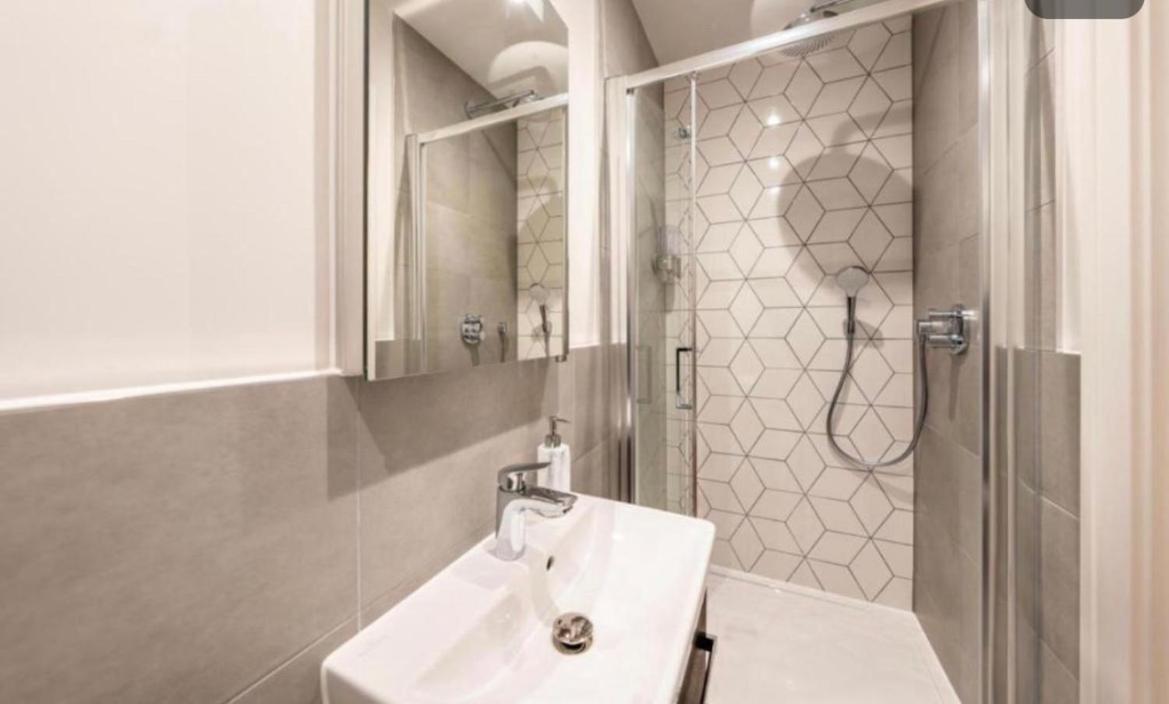 London Heathrow Airport Apartment Voyager House Terminal 12345 - Ev Electric And Parking Available Hillingdon Bilik gambar